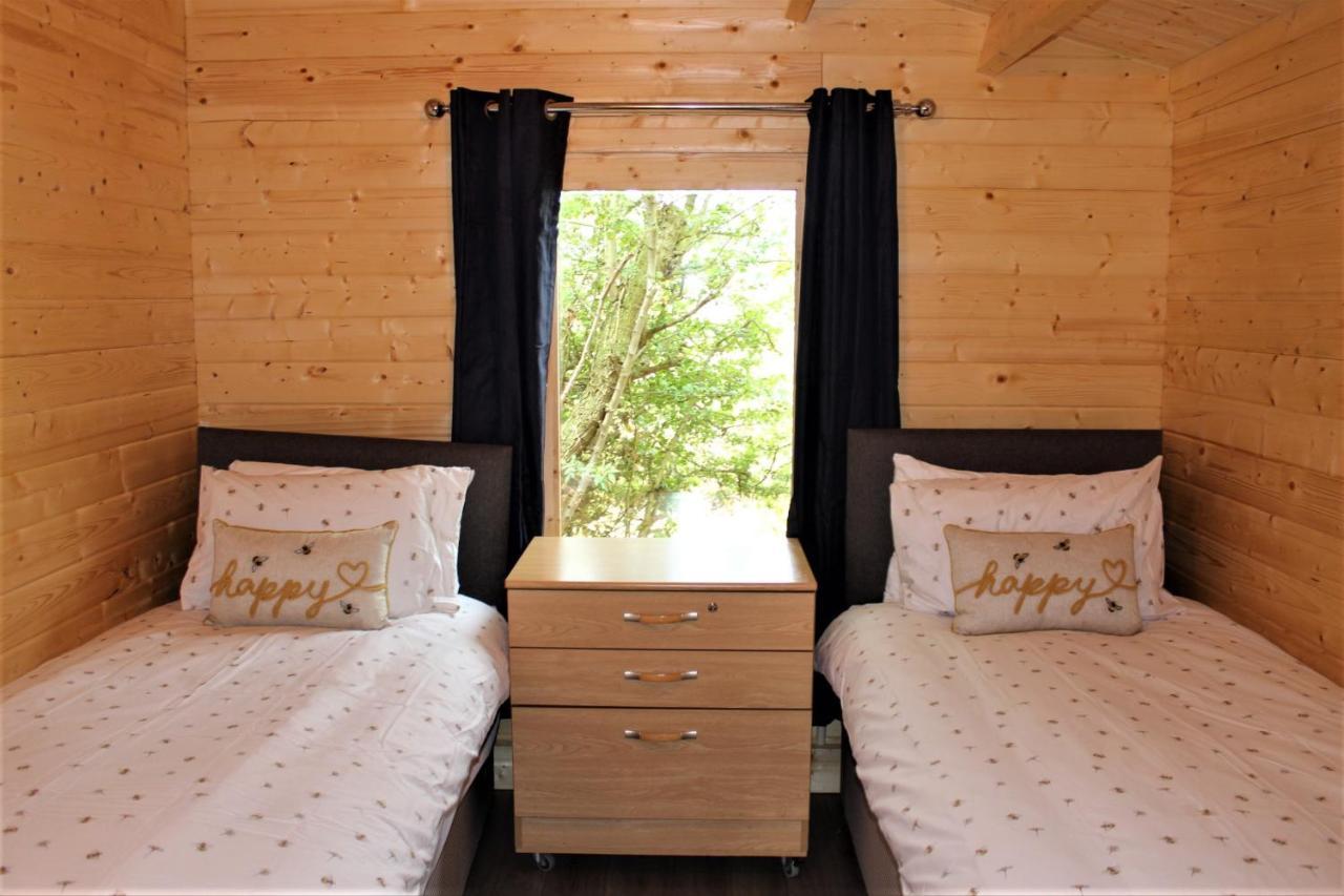 Inviting 3-Bedroom Lodge In Ashton Under Hill Івшем Екстер'єр фото