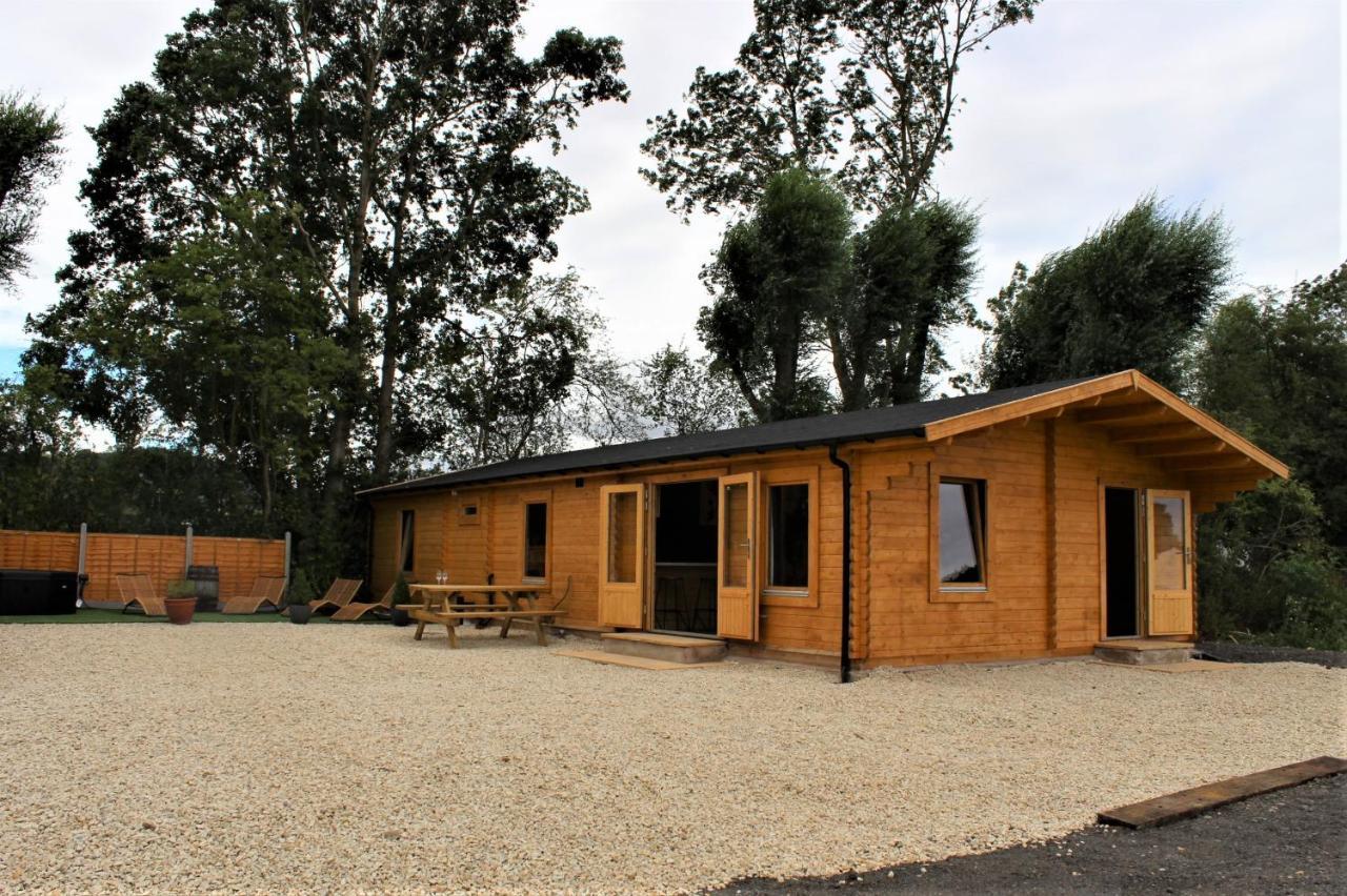 Inviting 3-Bedroom Lodge In Ashton Under Hill Івшем Екстер'єр фото